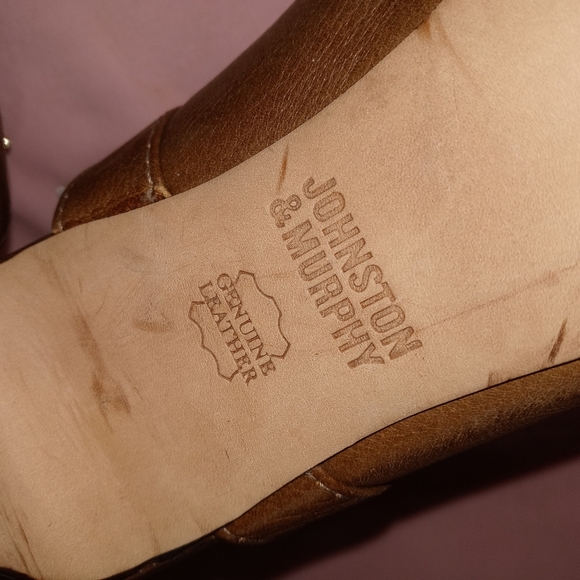 Johnston & Murphy Ladies’ Suede Heels - Picture 6 of 7